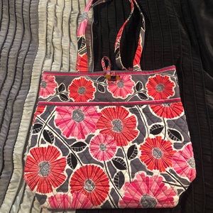 Beautiful Vera Bradley Purse in Perfect Condition!